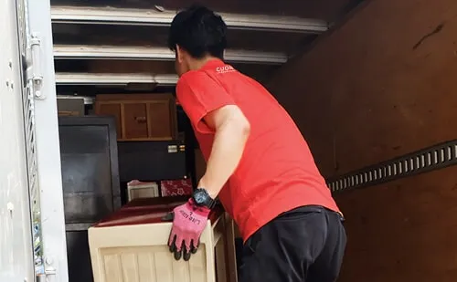 スタッフ紹介｜静岡の不用品回収・粗大ゴミ処分業者クオーレ