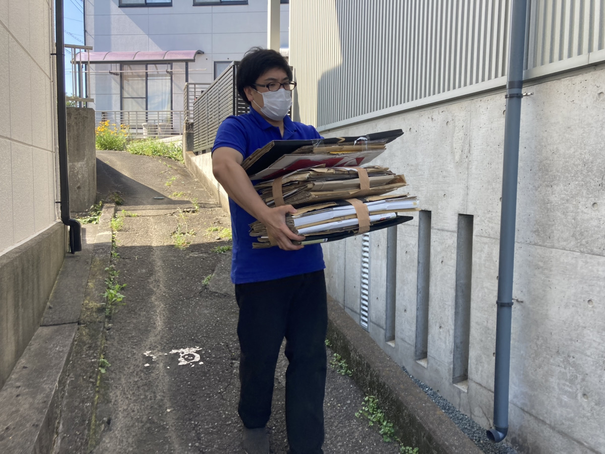 「まとめてゴミ出しできない不用品の回収に伺いました」作業写真